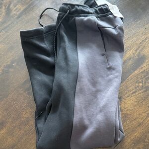 NWT Men’s Nike Tech Pants